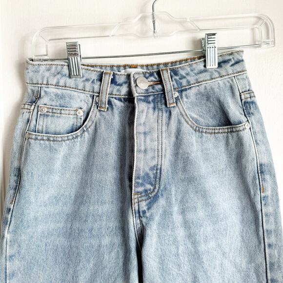 Superdown REVOLVE Marilyn Light Blue Wash Denim Jean Raw Hem Button Fly Size 25 - Picture 4 of 13